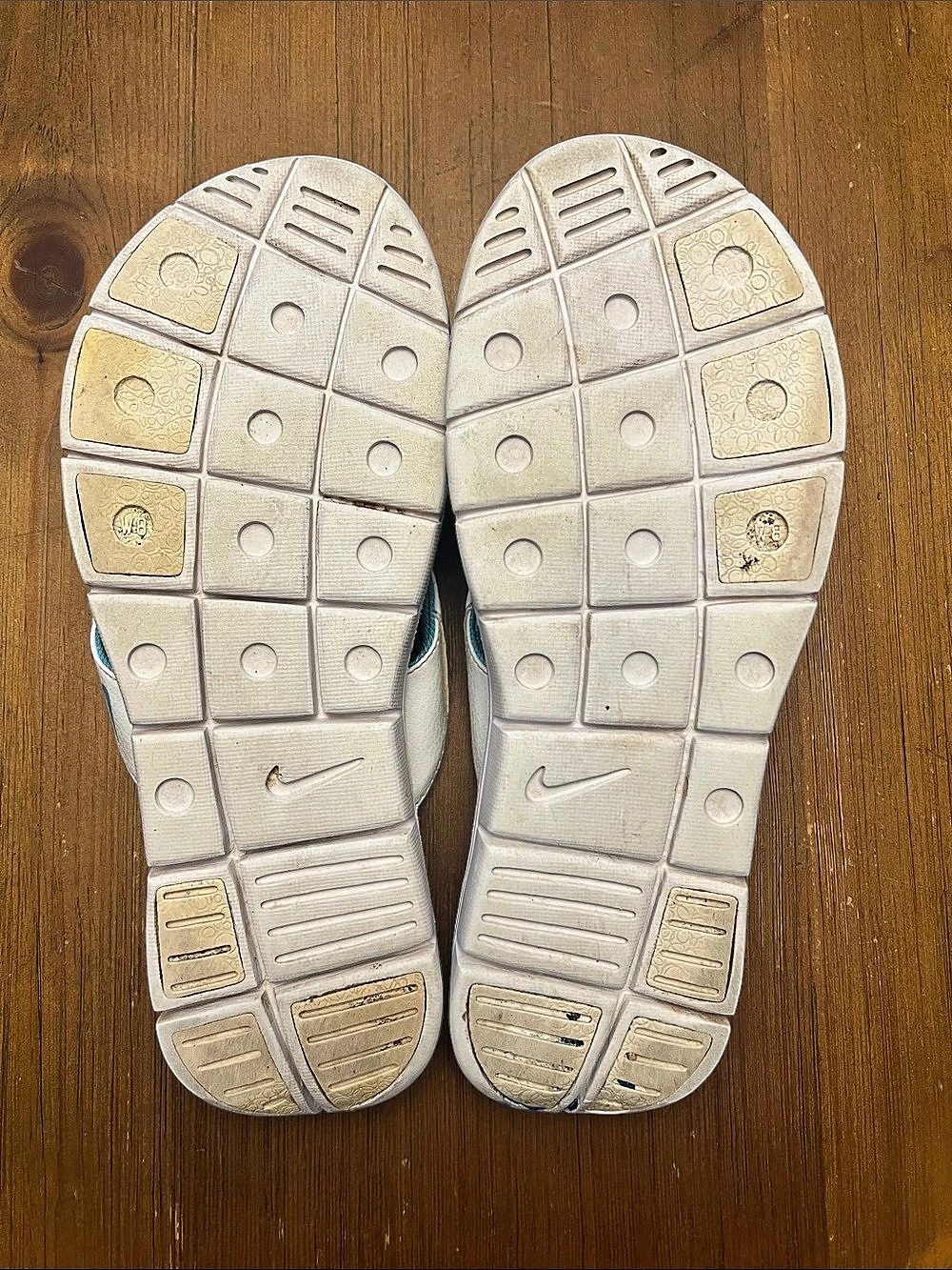 Nike Benassi Slides Blue & White US 8 - Picture 2 of 3